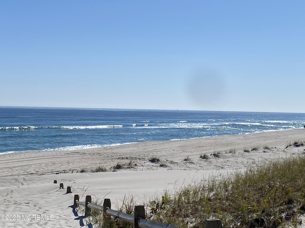 104 5th Avenue - Photo 4