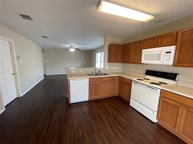 1123 Singletree Drive - Photo 3