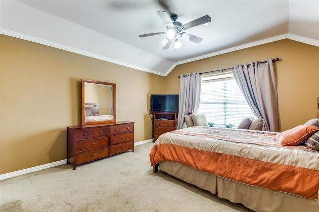 8730 Manhattan Avenue - Photo 5