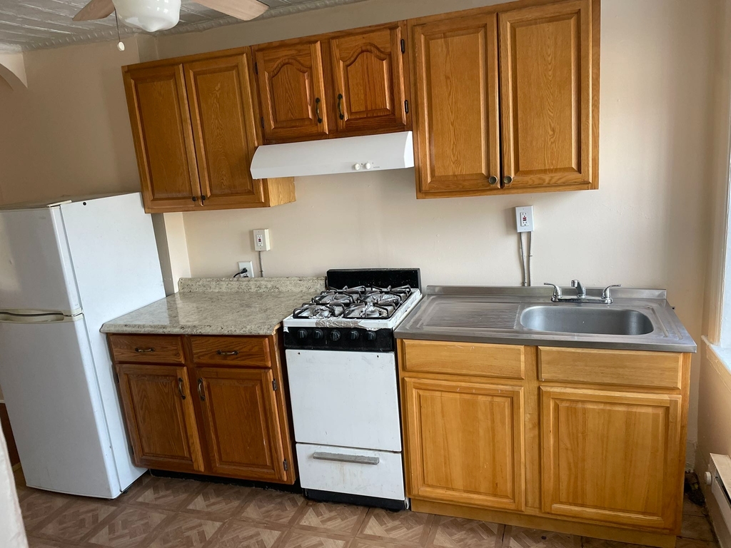 139 17th Street - Photo 7