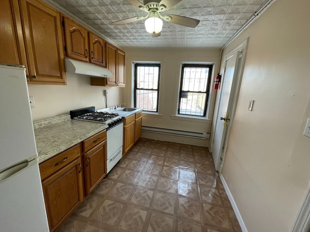 139 17th Street - Photo 10