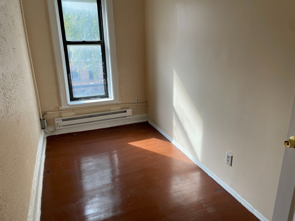 139 17th Street - Photo 3