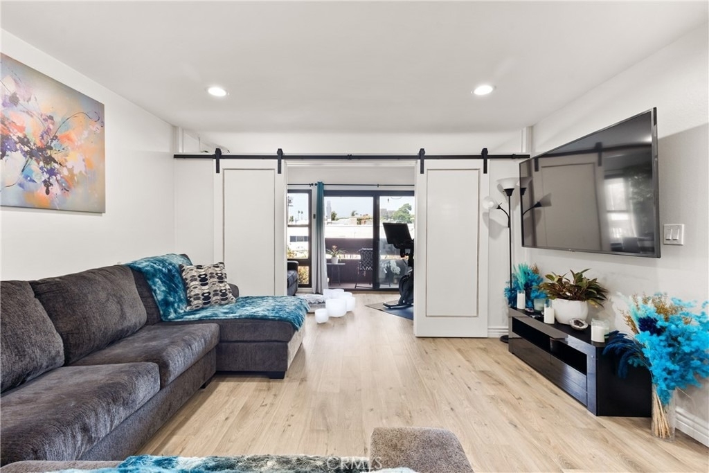 7740 Redlands - Photo 0