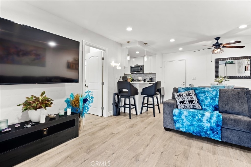 7740 Redlands - Photo 6