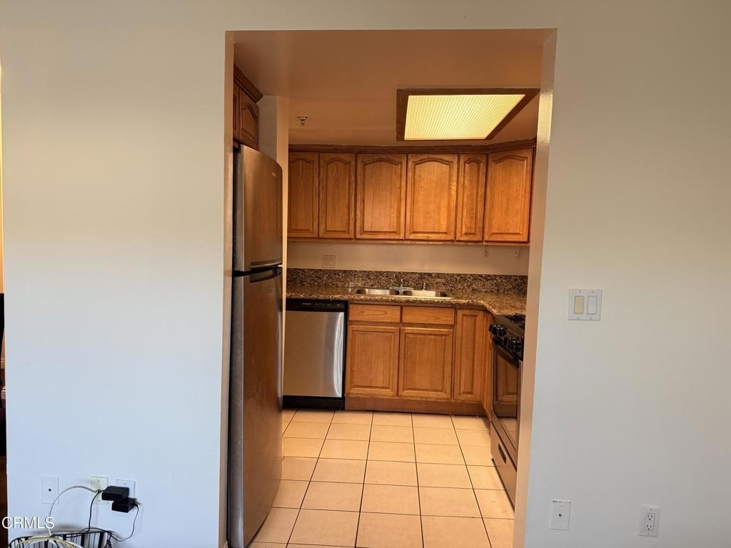 1522 S Baldwin Avenue - Photo 9