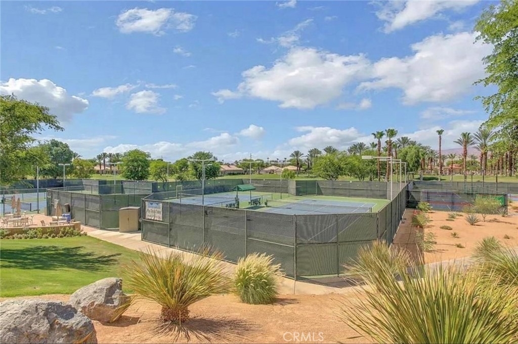 80589 Hoylake Drive - Photo 43