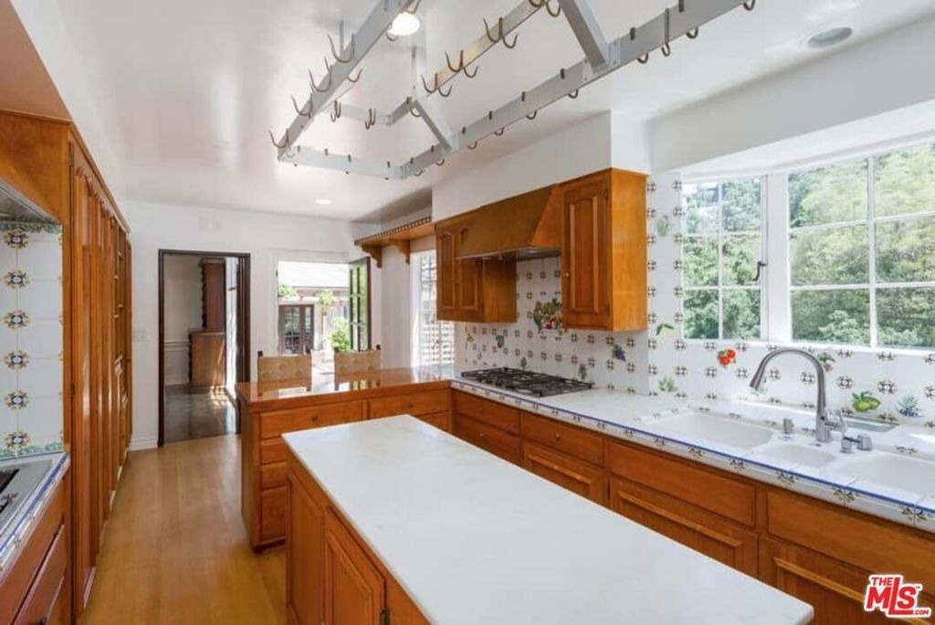 1957 Mandeville Canyon Road - Photo 22
