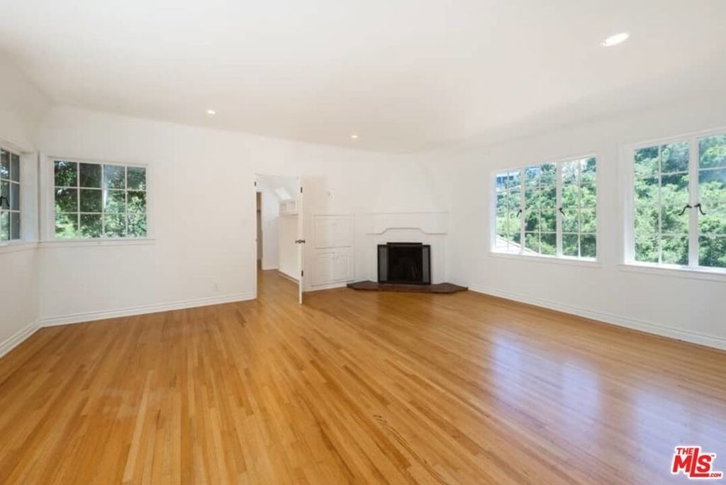 1957 Mandeville Canyon Road - Photo 27