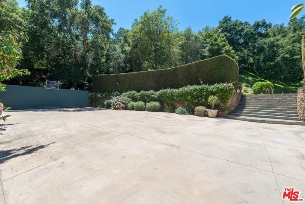 1957 Mandeville Canyon Road - Photo 45