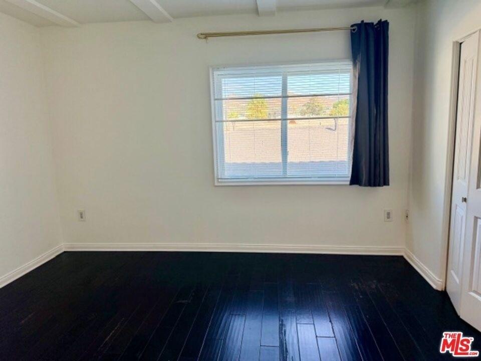 917 N Sierra Bonita Avenue - Photo 9