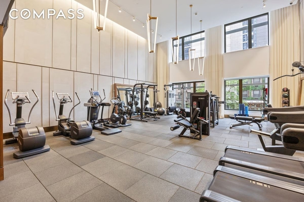 301 E 50th Street - Photo 15