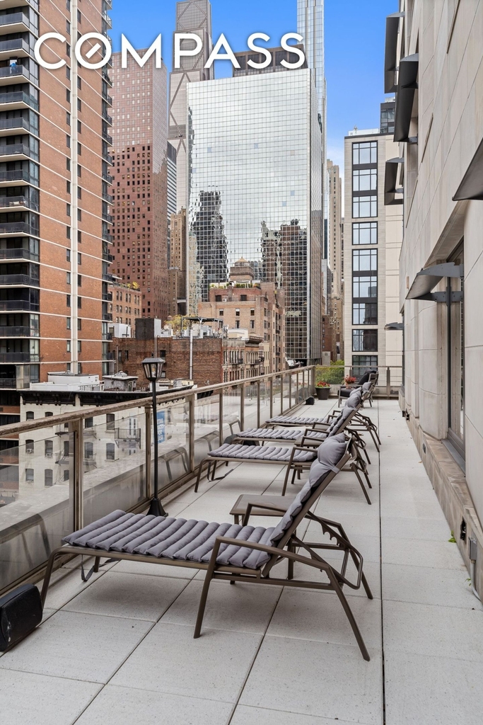 301 E 50th Street - Photo 11