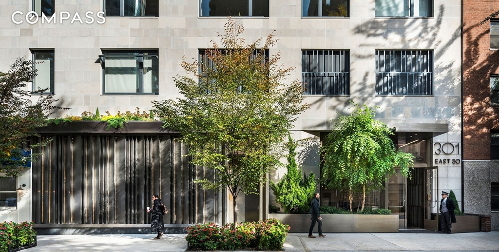 301 E 50th Street - Photo 17