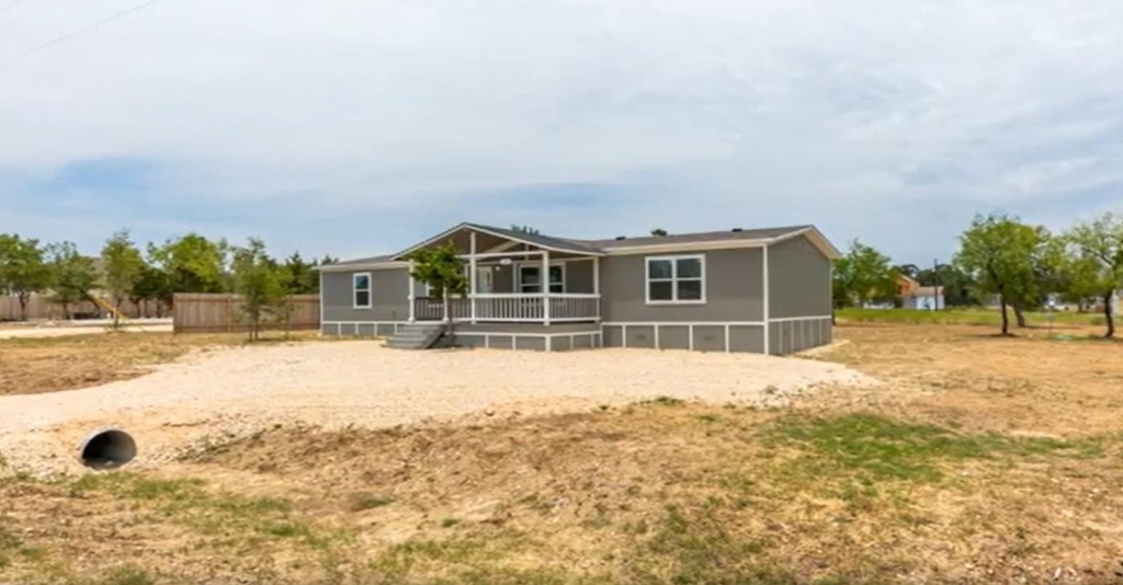 146 Guajolote St - Photo 1