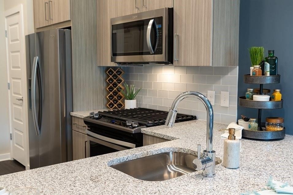 1399 Herrington Road - Photo 4
