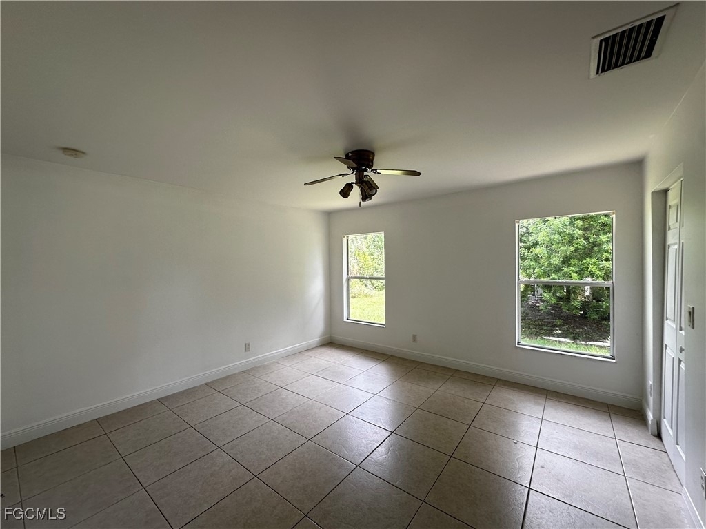 301 E 12th Street - Photo 7