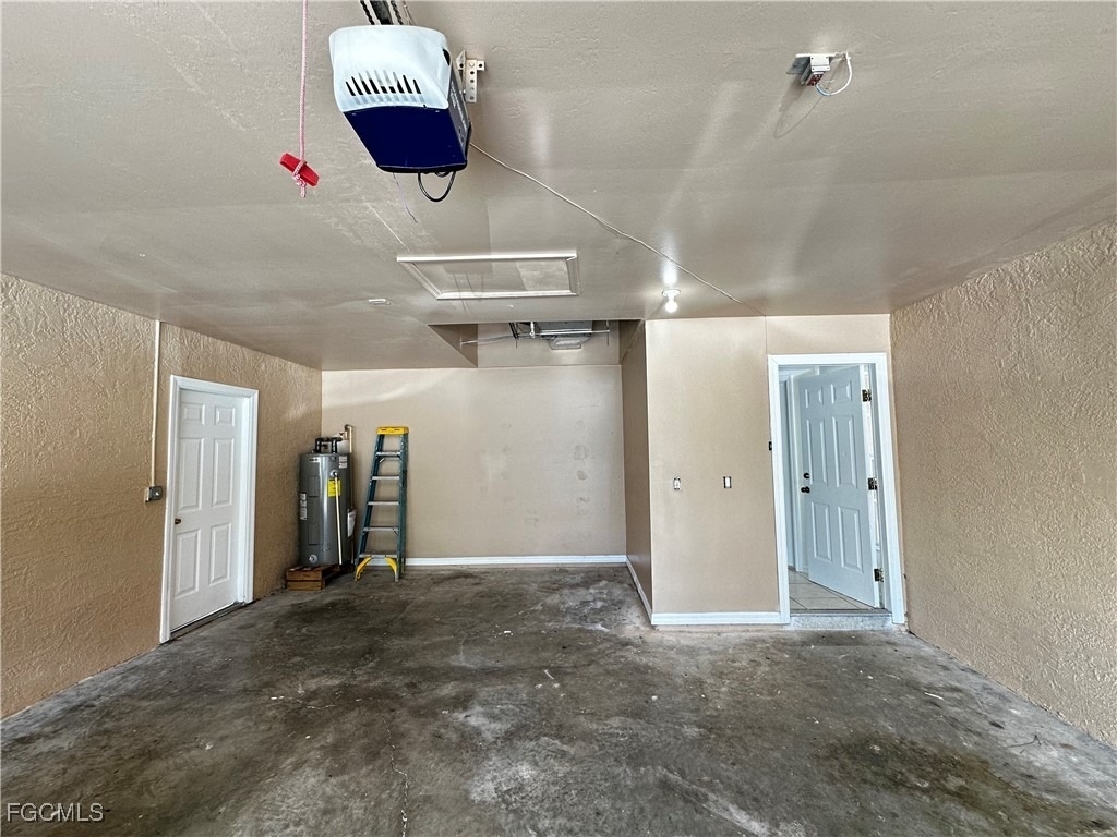 301 E 12th Street - Photo 17