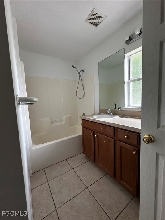 301 E 12th Street - Photo 13