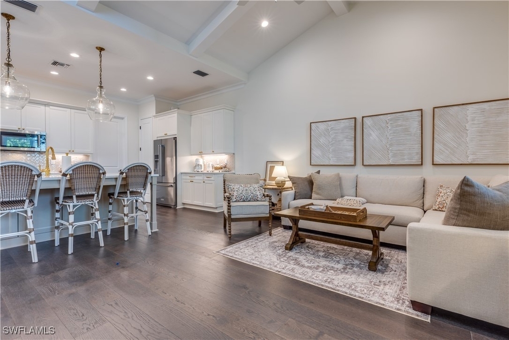 7213 Saona Court - Photo 2