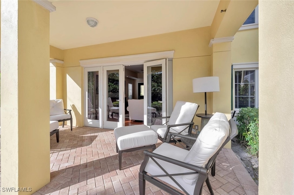 325 3rd Street S - Photo 30
