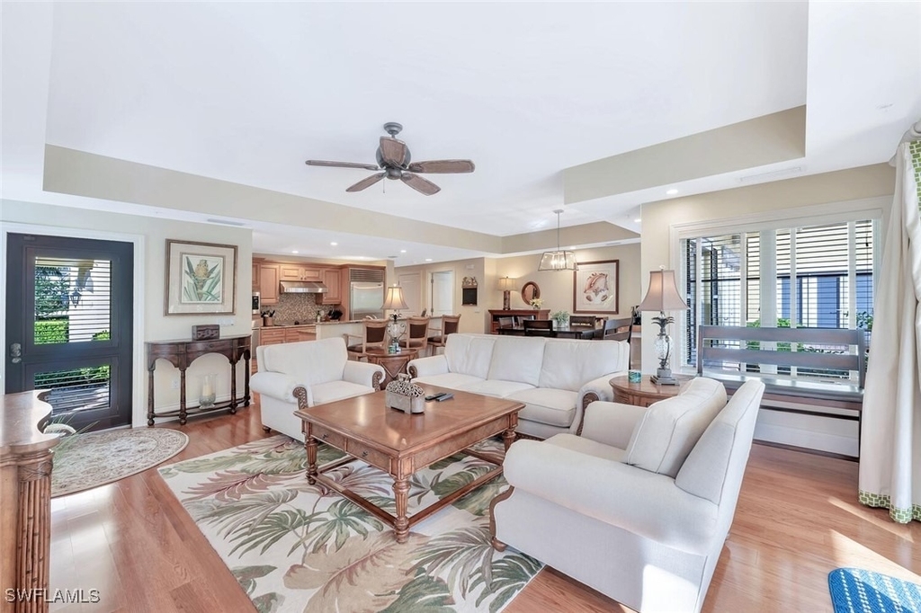 325 3rd Street S - Photo 3
