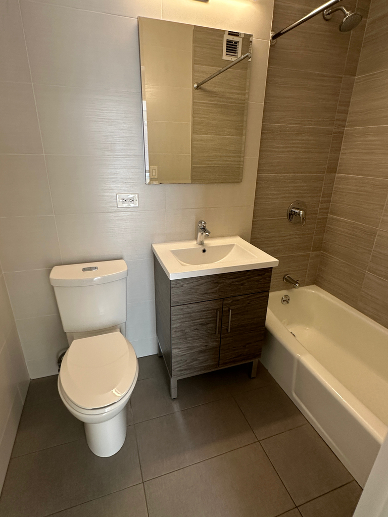 West 48th Street - Photo 16