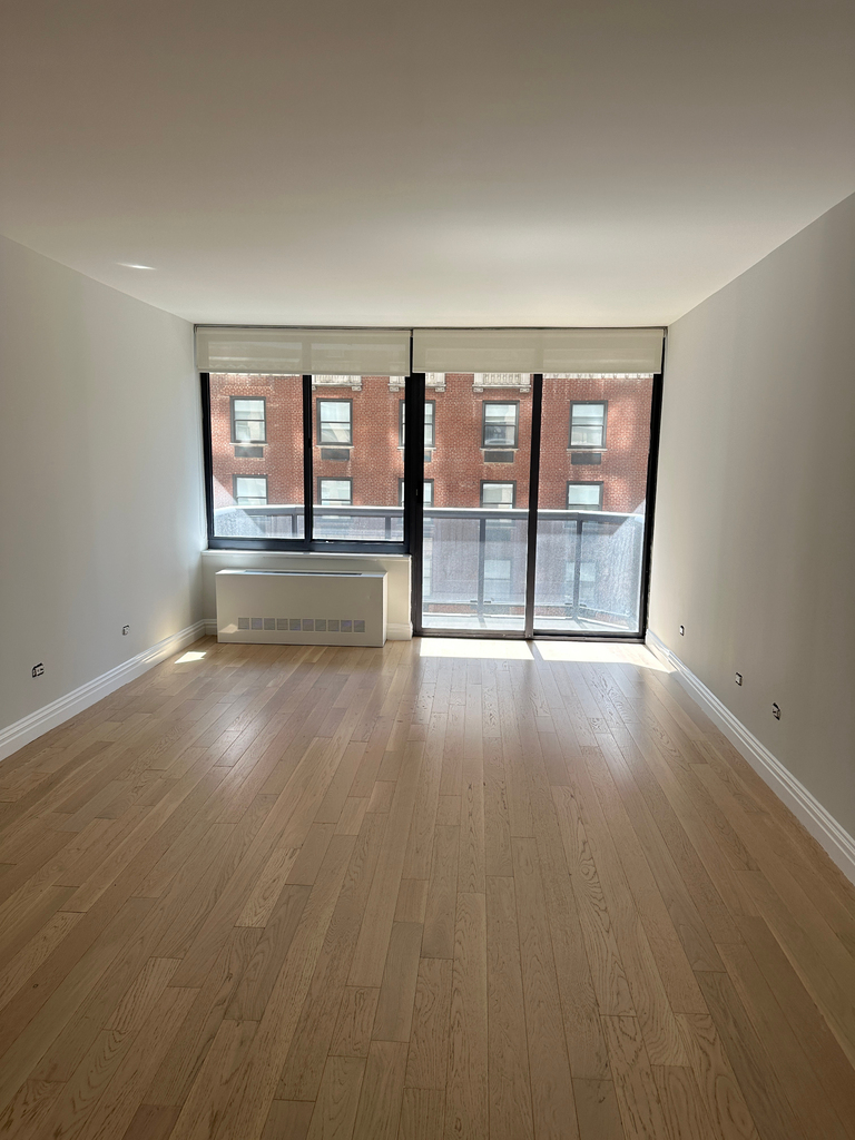 West 48th Street - Photo 0