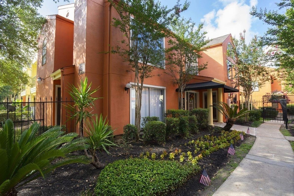 2801 N Broadmead - Photo 9