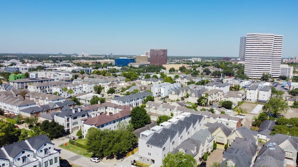 5634 Dolores Street - Photo 36