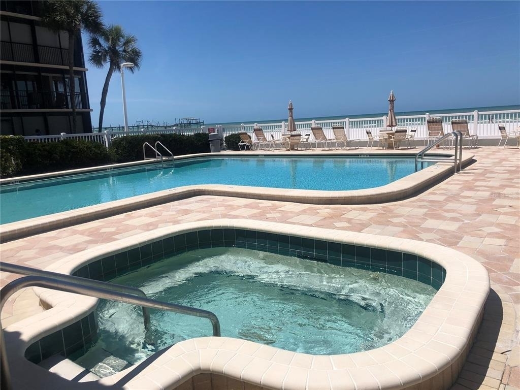 17580 Gulf Boulevard - Photo 9