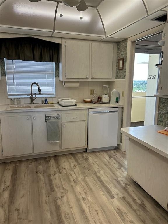 4775 Cove Circle - Photo 23
