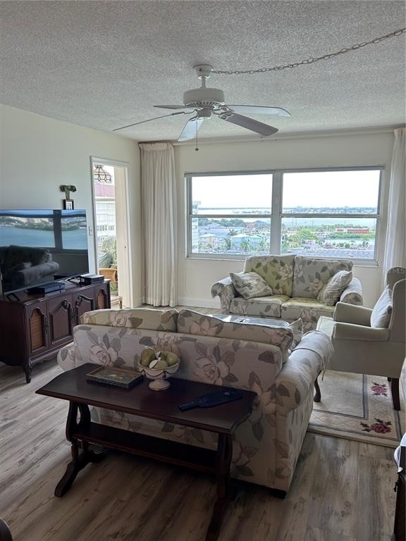 4775 Cove Circle - Photo 6