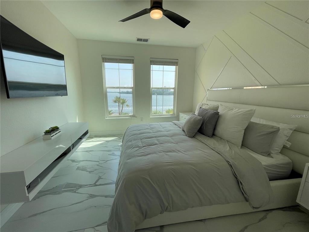 2755 Via Capri Drive - Photo 19
