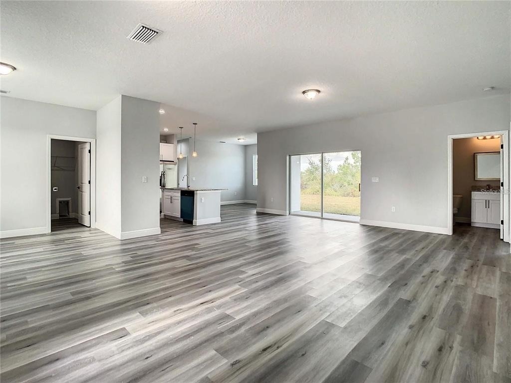 15504 Greenwood Avenue - Photo 3
