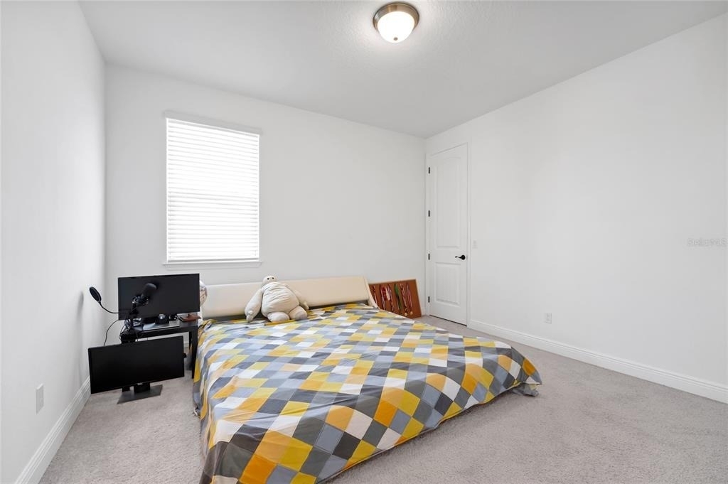 16324 Silver Grove Boulevard - Photo 39