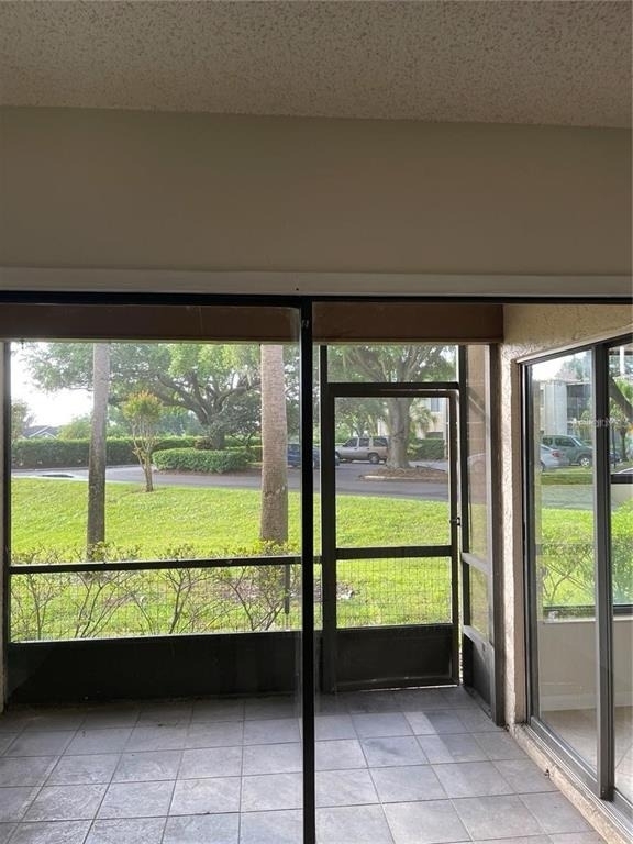 3100 S Semoran Boulevard - Photo 1