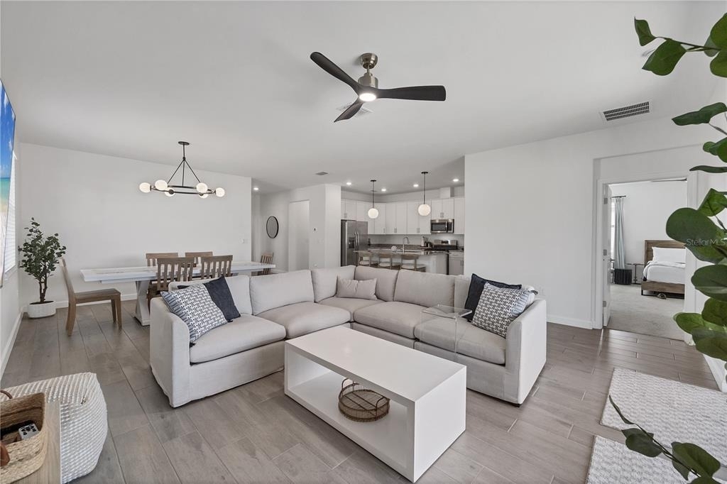 15716 Barefoot Beach Drive - Photo 7