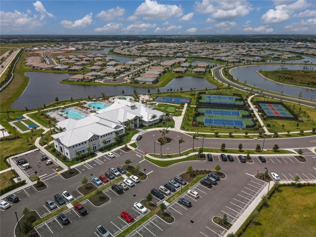 15716 Barefoot Beach Drive - Photo 33