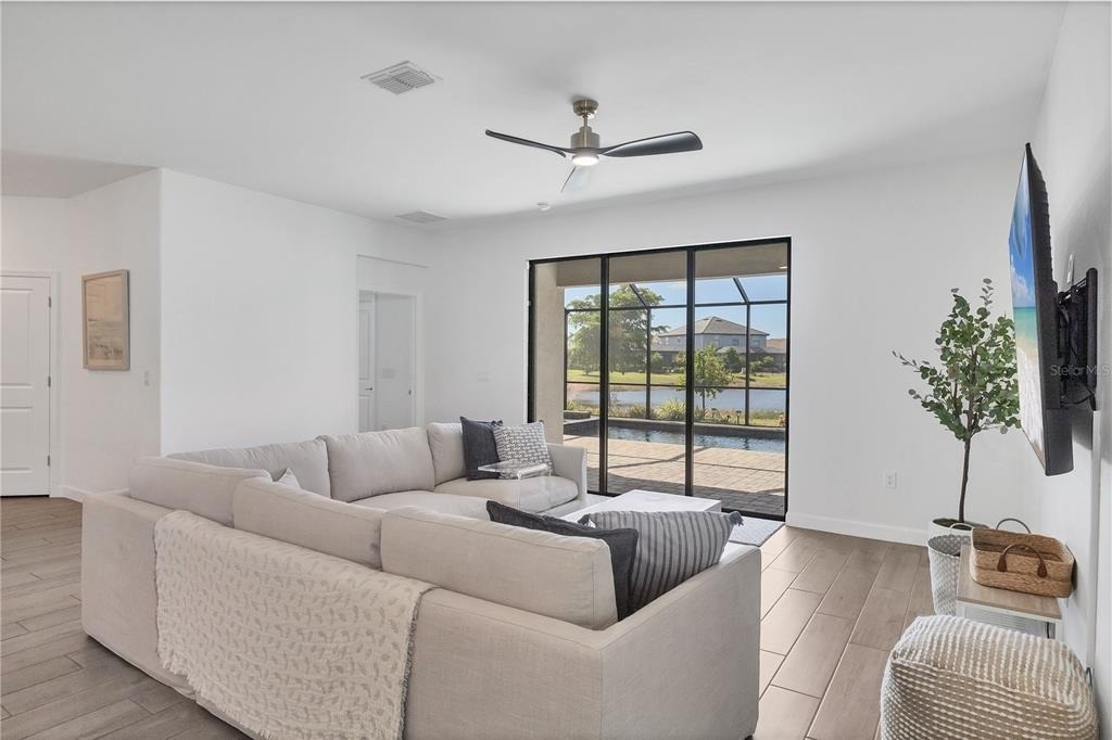 15716 Barefoot Beach Drive - Photo 8