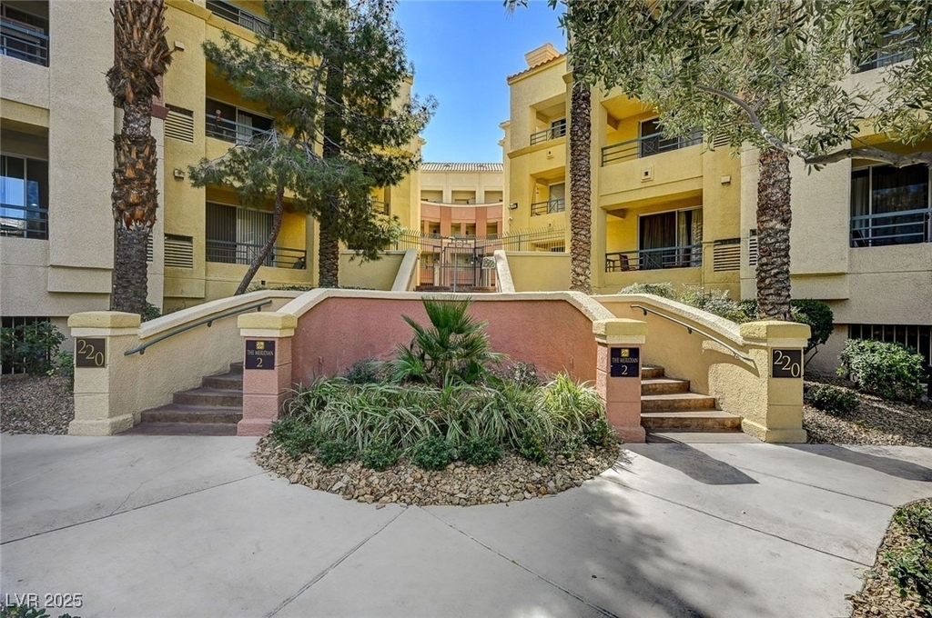 260 E Flamingo Road - Photo 33