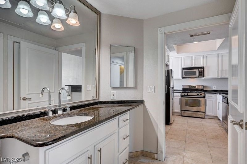 260 E Flamingo Road - Photo 15