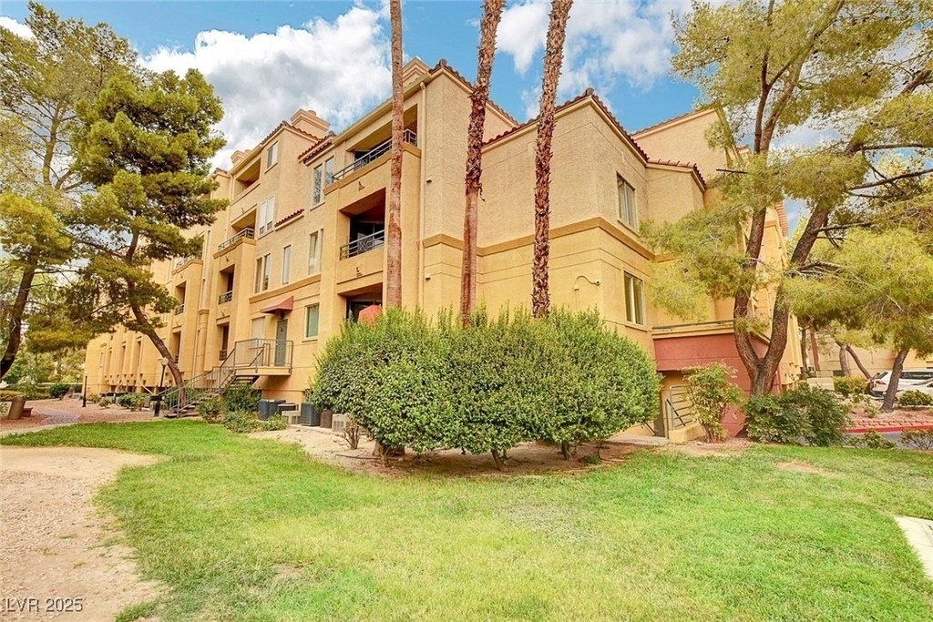 260 E Flamingo Road - Photo 48
