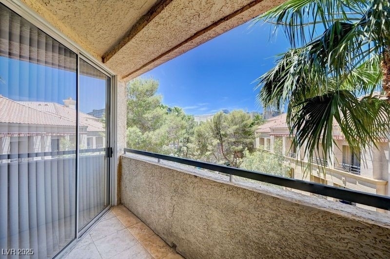 260 E Flamingo Road - Photo 21