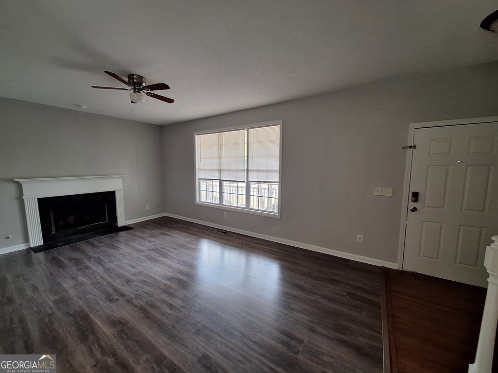 5633 Rutland Drive - Photo 2