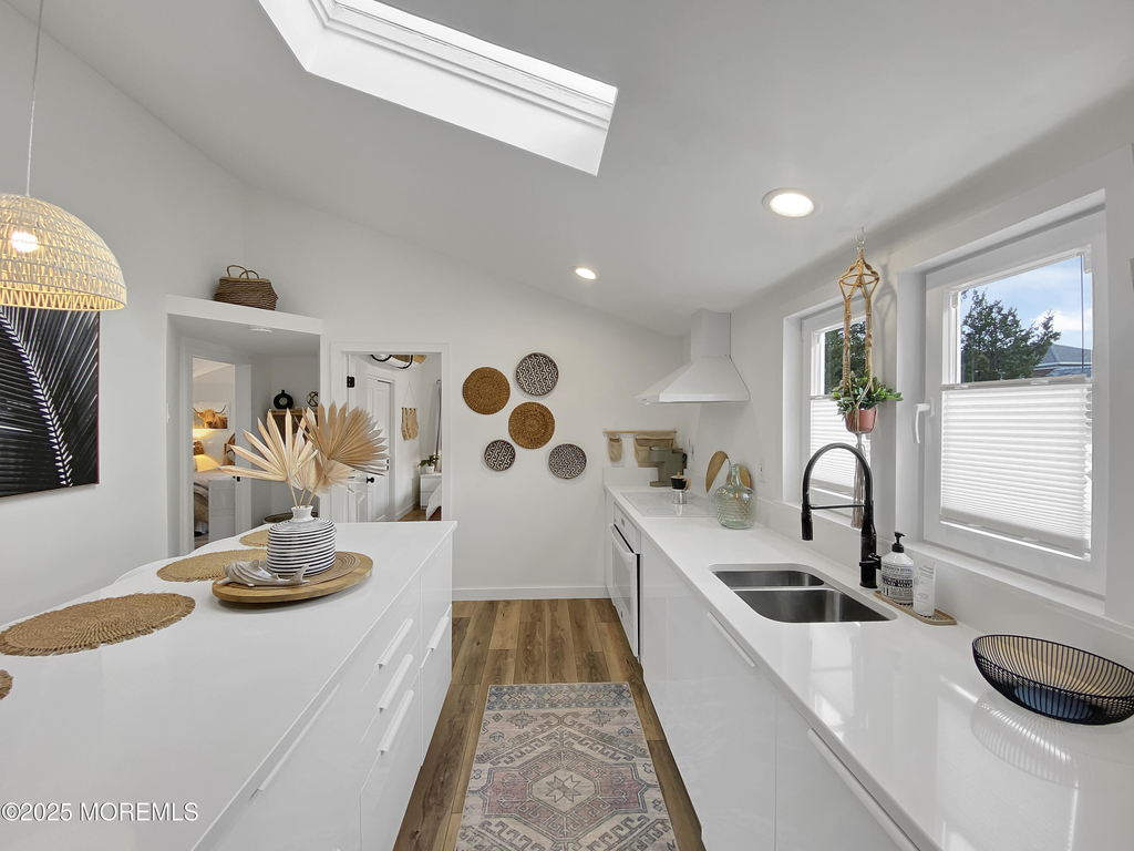 110 Curtis Place - Photo 10