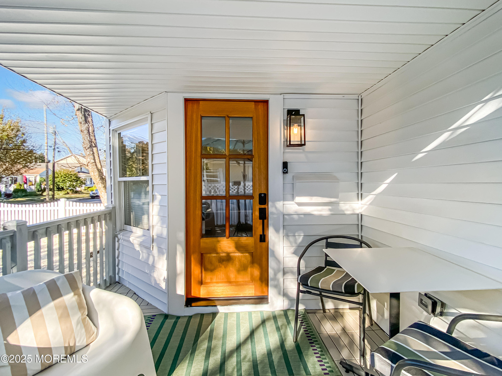 110 Curtis Place - Photo 4