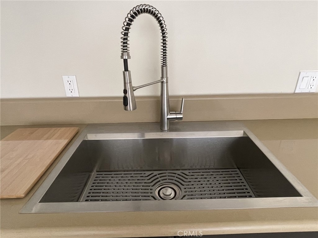 5700 Etiwanda Avenue - Photo 9
