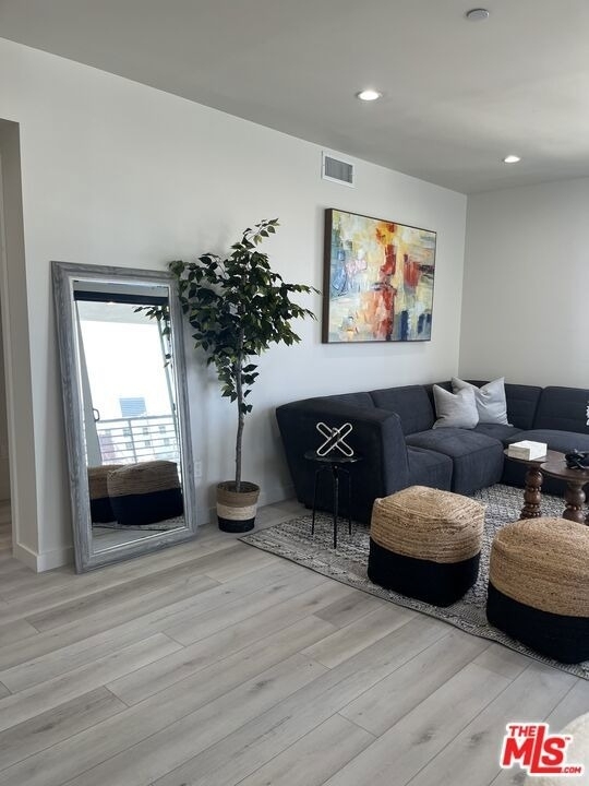 124 S Croft Avenue - Photo 19