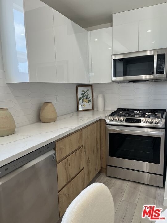 124 S Croft Avenue - Photo 12
