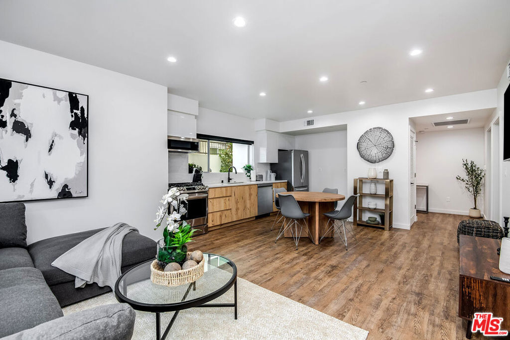 124 S Croft Avenue - Photo 13